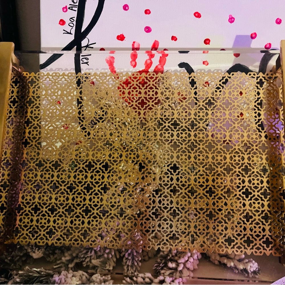 Kendra Scott gold make up glass tray